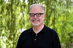 Photo: A portrait of Prof. Frank Lobigs