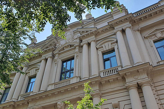 View upwards onto the façade of the first floor of the college building in Lindenallee in Essen.