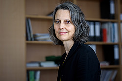 Photo: A portrait of Prof. Annette Hafner