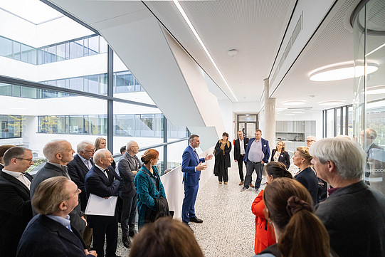 Dr. Christoph Brandenbusch gives visitors a tour of the new CALDEO laboratory building