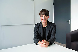 Portrait of professor Katja Crone